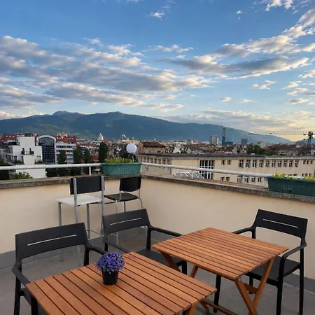 Central, Rooftop Penthouse-2br アパート