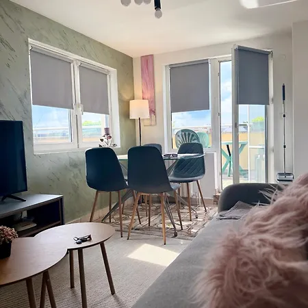 アパート Central, Rooftop Penthouse-2br *