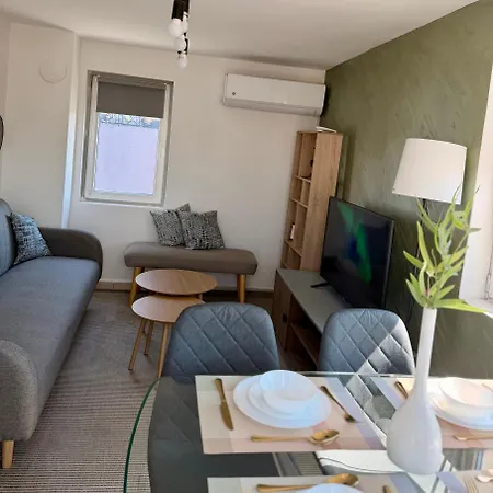 アパート Central, Rooftop Penthouse-2br
