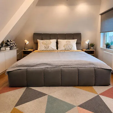 Central, Rooftop Penthouse-2br アパート *