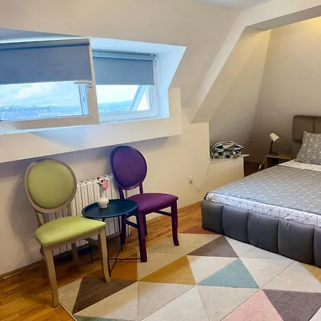 アパート Central, Rooftop Penthouse-2br