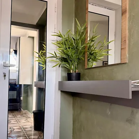Central, Rooftop Penthouse-2br