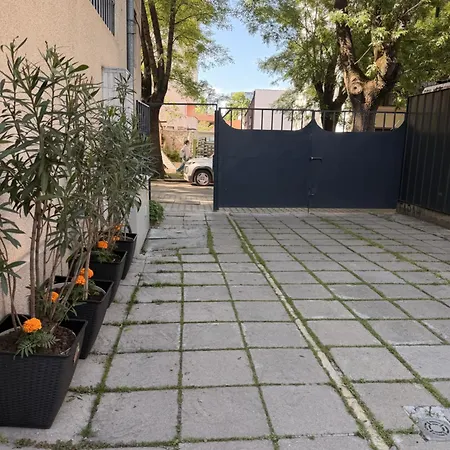 アパート Central, Rooftop Penthouse-2br